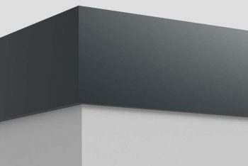 Atracitová atika na bielej omietke