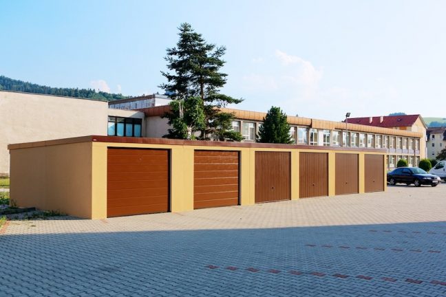Montované radové garáže s pultovou strechou