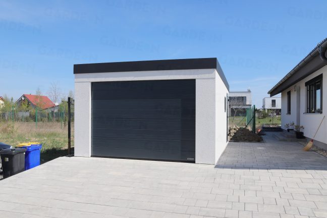 Garáž pre jedno auto v bielej omietke