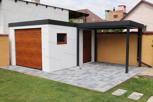 Montovaná garáž pre jedno auto v bielej omietke s prístreškom v antracitovej farbe