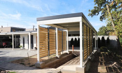 Jednoprístrešok GARDEON s drevenými výplňami