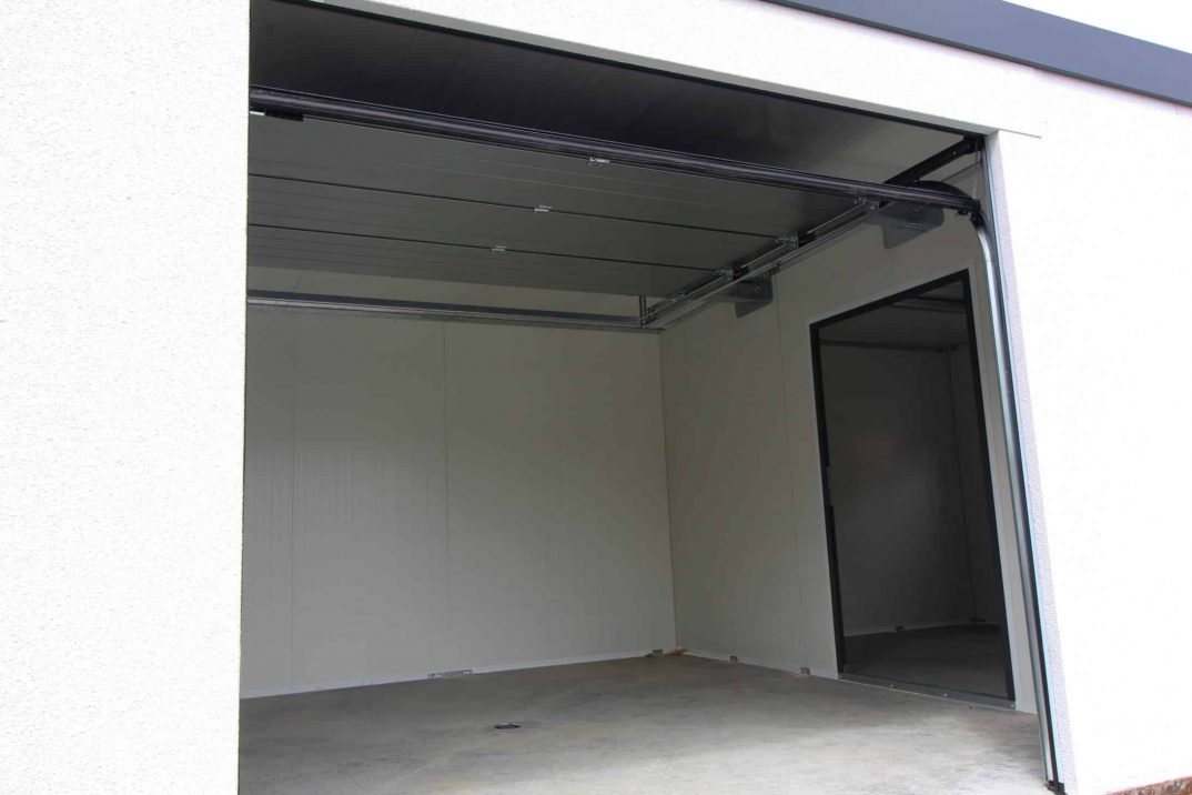 Vnútro montovaného zatepleného skladu