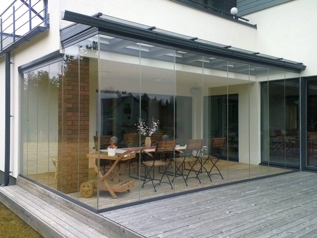 Zasklenené posedenie