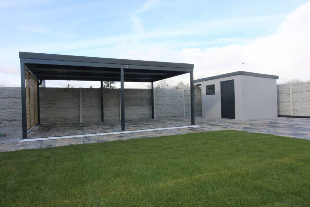 Prístrešok GARDEON v záhrade