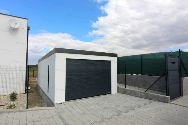 Montovaná garáž GARDEON pre jedno auto v bielej omietke