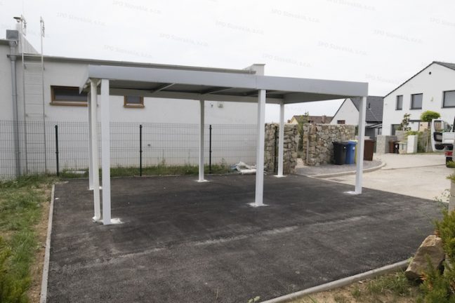 Prístrešok pre jedno auto GARDEON v bielej farbe