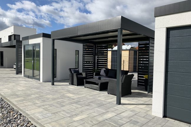 Moderná pergola GARDEON s posedením