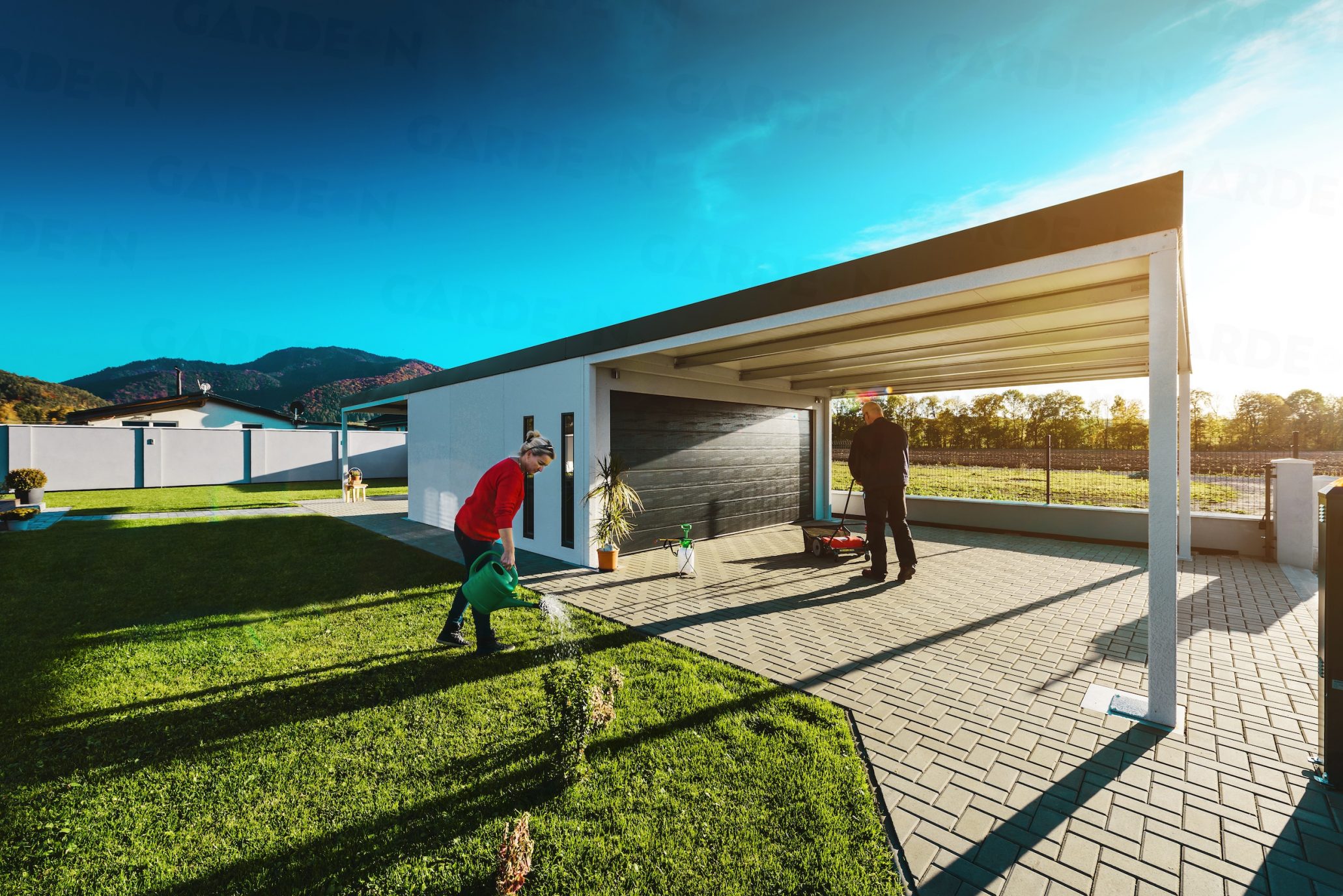 Garáž pre dve autá s prístreškom na prednej strane