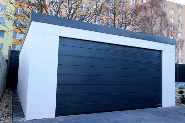 Montovaná dvojgaráž v bielej omietke