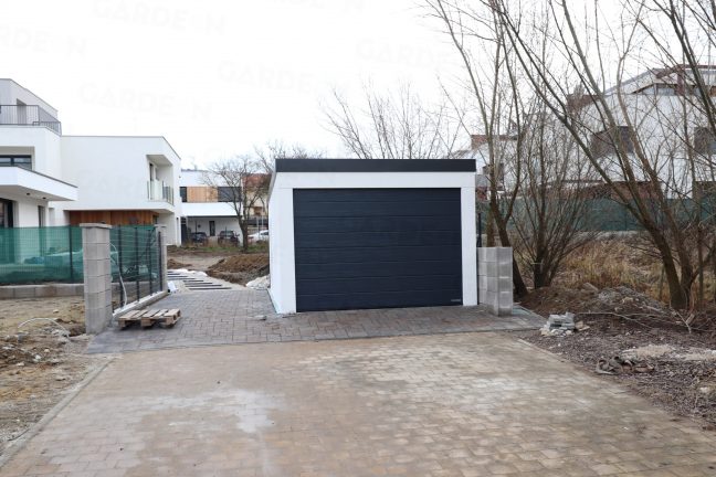 Garáž pre jedno auto s antracitovou strechou