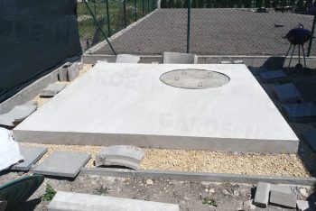 Betónová platňa s kanalizáciou