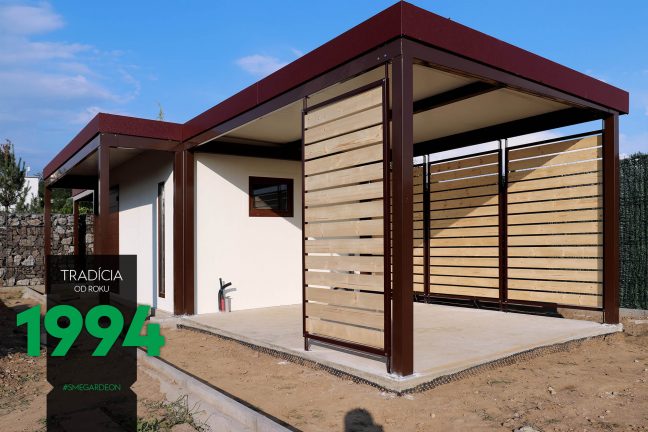 Montovaný záhradný domček s prístreškom