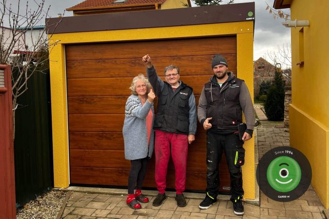 Gardeon spokojní zákazníci s montážnikom