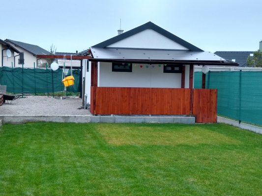 Garáž pre jedno auto a domáce fitko Bratislava