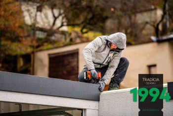 Montážnik vřta atiku