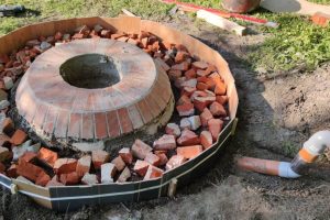 Spevnenie ohniska a pr&iacute;vod vzduchu.