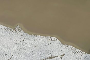 Podlaha v garáži v showroome