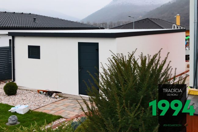 Dvojgaráž s oknom a dverami