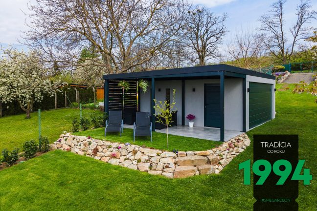 Garáž pre dve autá s prístreškom na posedenie
