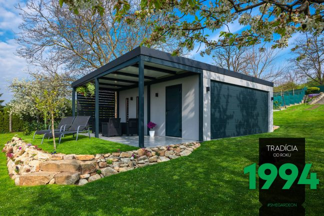 Garáž s prístreškom a s posedením