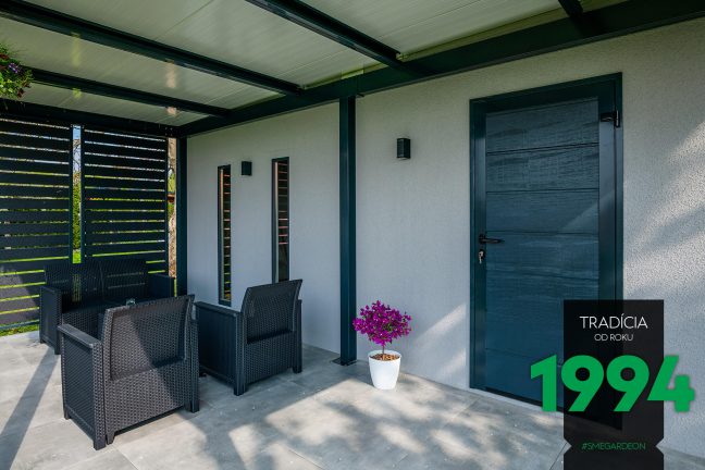 Posedenie pod prístreškom