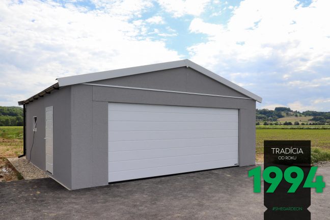 Dvojgaráž so sedlovou strechou v sivej omietke