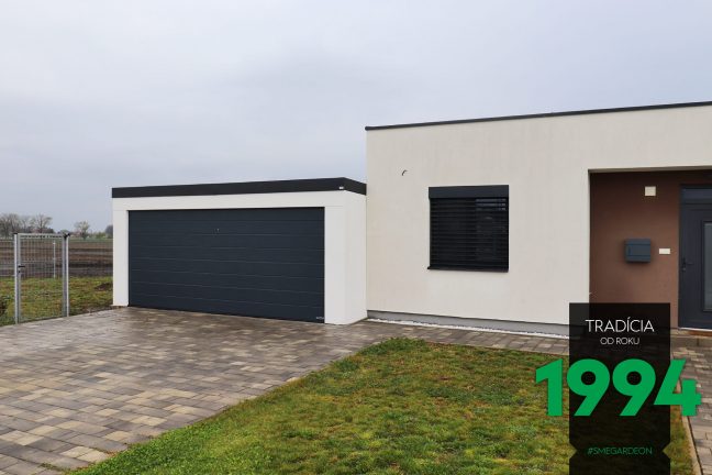 Dvojgaráž v bielej omietke