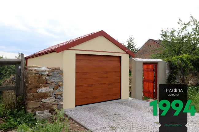 Garáž pre jedno auto so sedlovou strechou