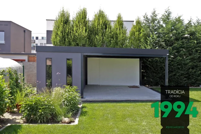 Záhradný domček s prístreškom a poklopom na odpadovú vodu