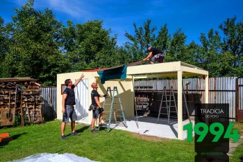 Montáž strechy domčeka