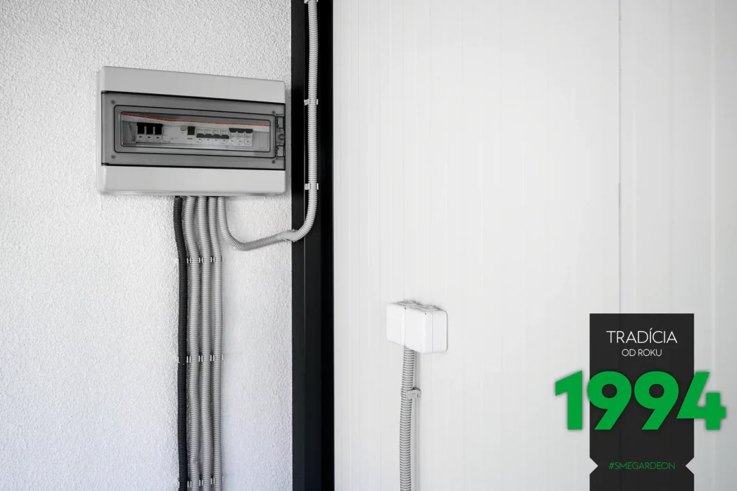 Detail na elektirnu v domčeku