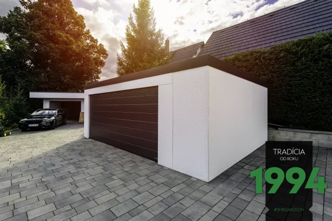 Dvojgaráž v bielej omietke