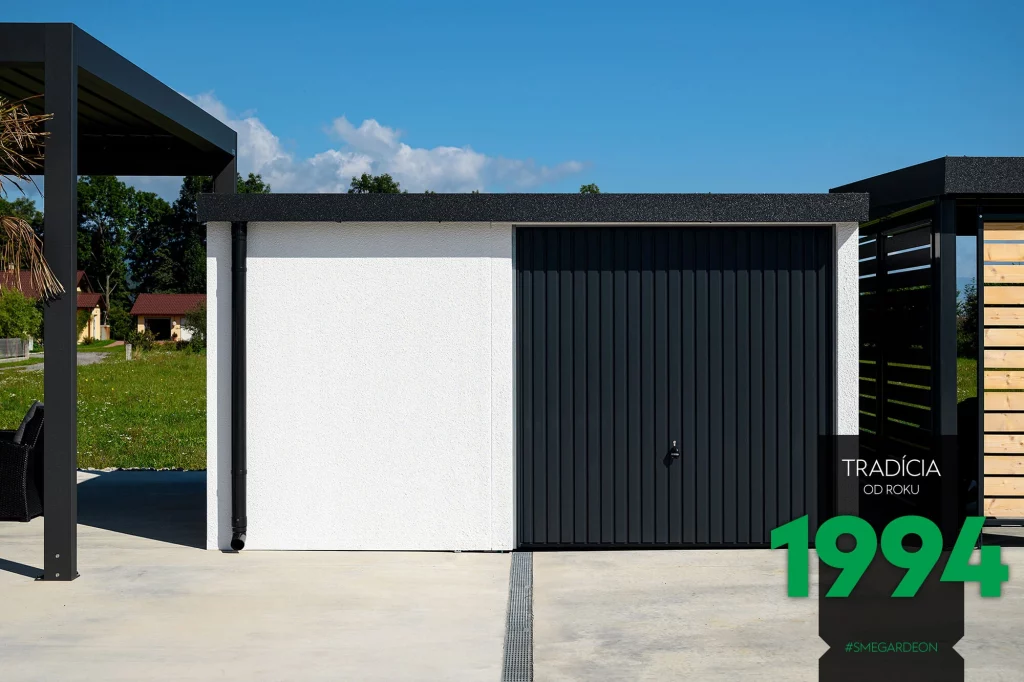 Garáž na náradie v showroome