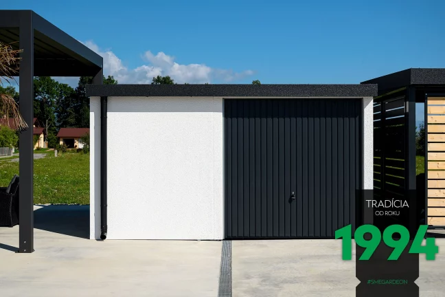 Garáž na náradie v showroome