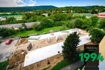 Príprava na montáž radovej garáže