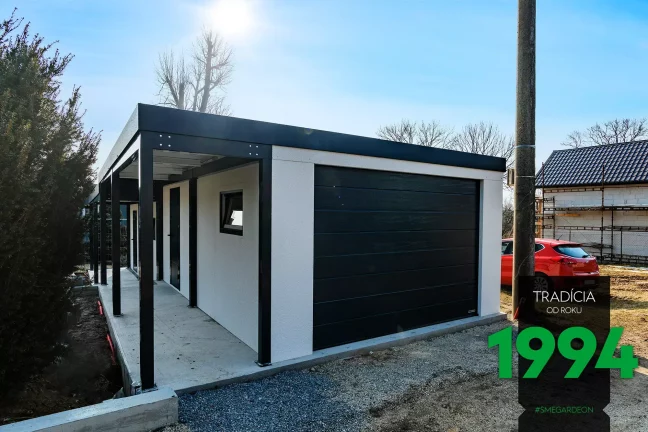 Garáž s bočným prístreškom