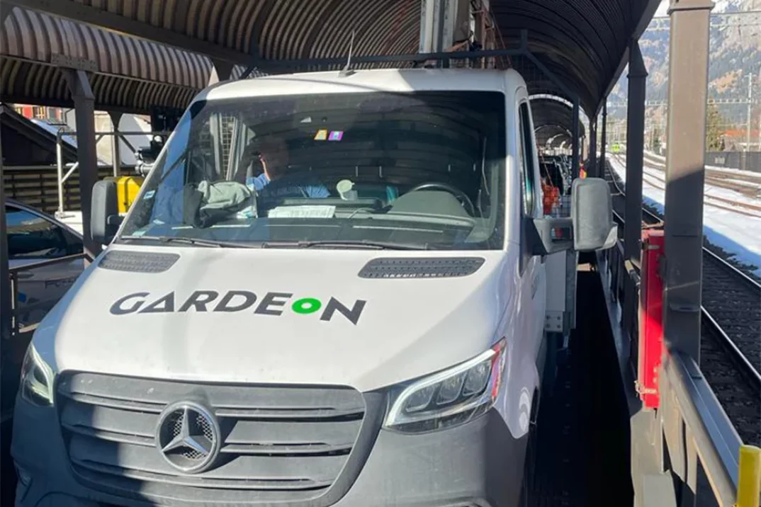 Dodávka GARDEON vo vlaku