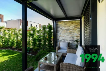 Pohľad na posedenie