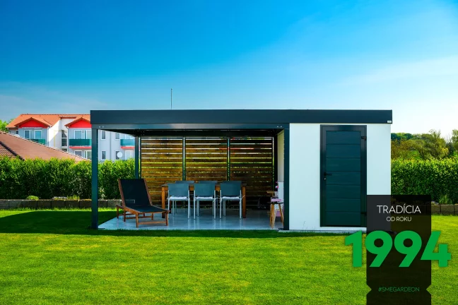 Domček s prístreškom a posedením