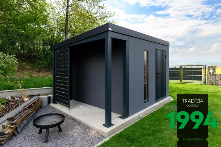 Tmavý záhradný domček