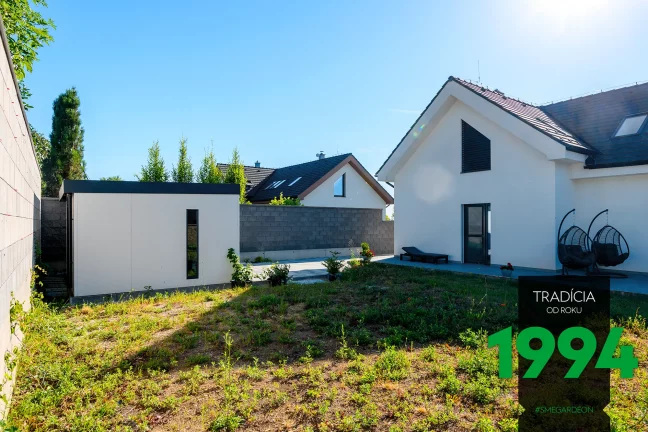 Záhradný domček na záhrade