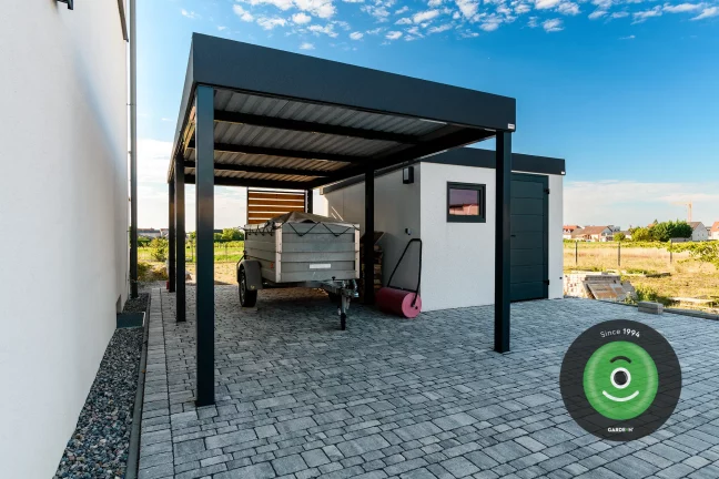 Vozík pod prístreškom