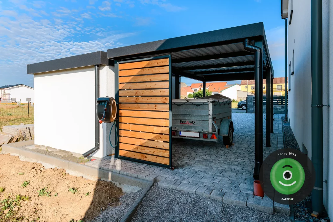 Drevená výplň na prístrešku