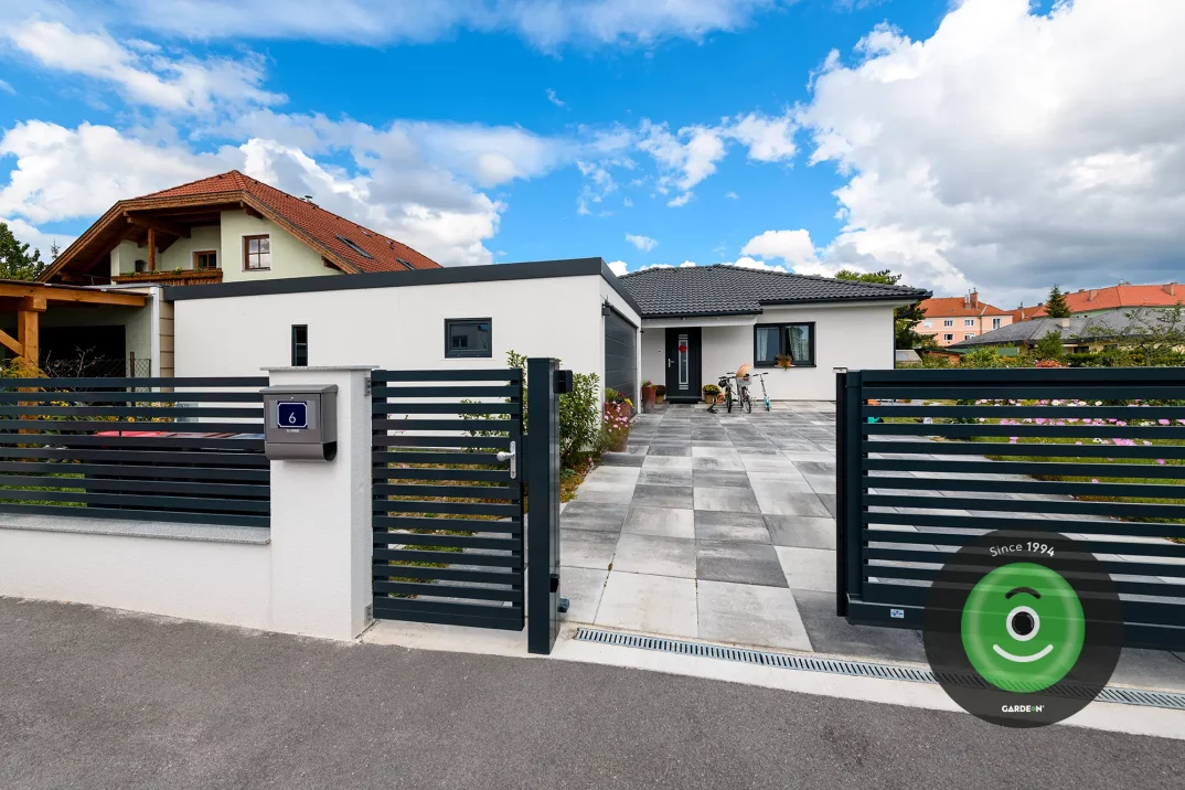 Garáž pri rodinnom dome