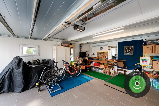 Zariadenie interiéru v garáži