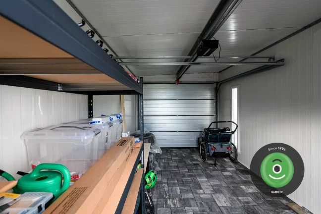 Interiér garáže regály