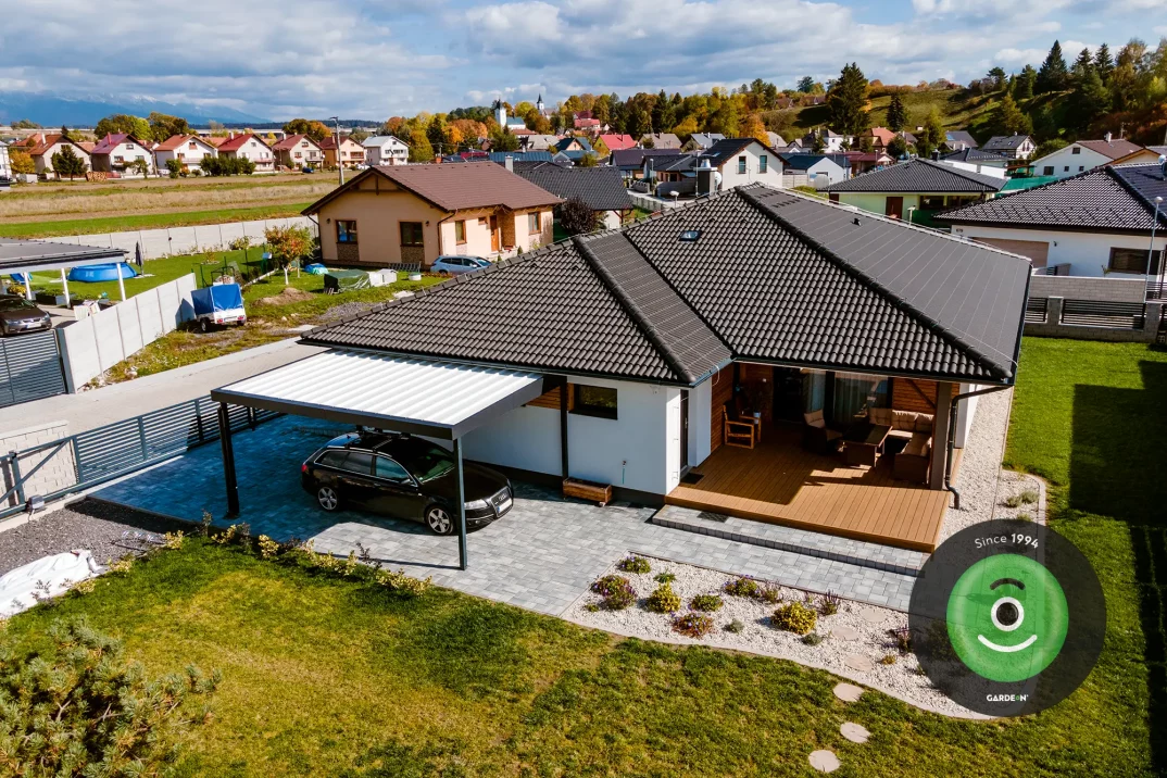 Štýlový prístrešok s domom