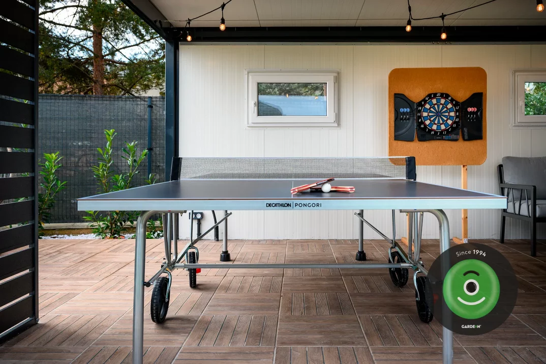 Ping pong pod prístreškom