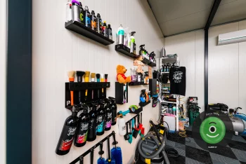 Prípravky na umývanie áut v garáži Gardeon