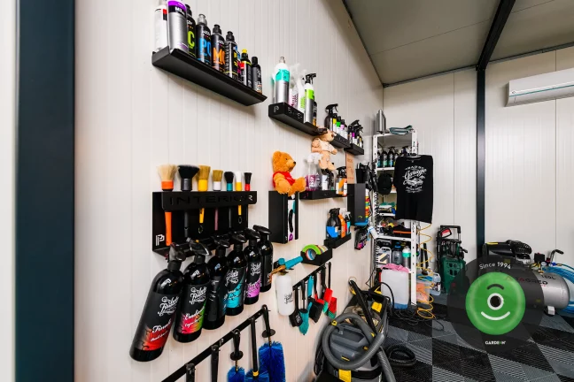 Prípravky na umývanie áut v garáži Gardeon